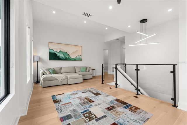 3316 HELEN AVENUE, Orlando, FL 32804