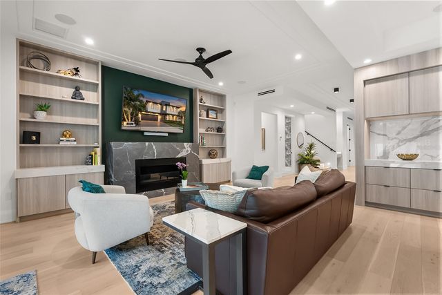 3316 HELEN AVENUE, Orlando, FL 32804