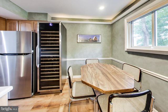 5002 ROSLYN RD, Annandale, VA 22003