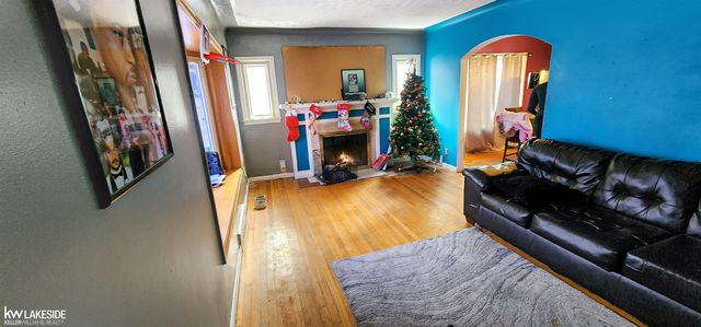 17345 Prest Street, Detroit, MI 48235