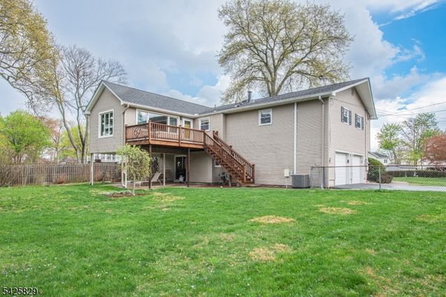 12 Henry St, Roxbury Twp., NJ 07876