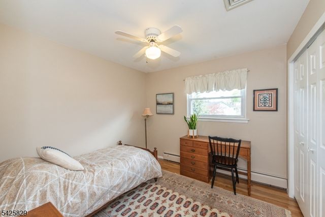 12 Henry St, Roxbury Twp., NJ 07876