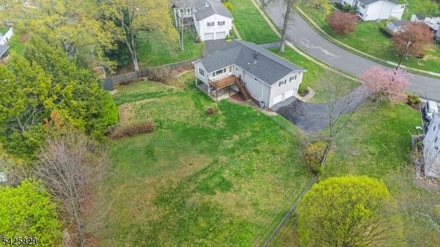 12 Henry St, Roxbury Twp., NJ 07876