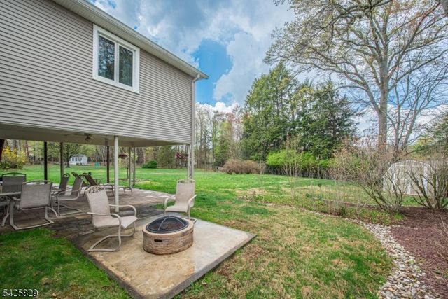 12 Henry St, Roxbury Twp., NJ 07876