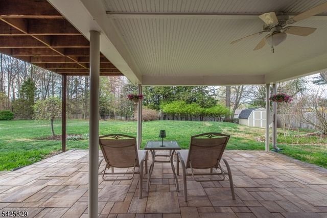 12 Henry St, Roxbury Twp., NJ 07876