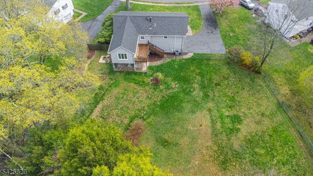 12 Henry St, Roxbury Twp., NJ 07876