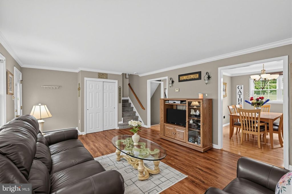 462 CYNTHIA AVE, LANGHORNE, PA 19047 — photo 4