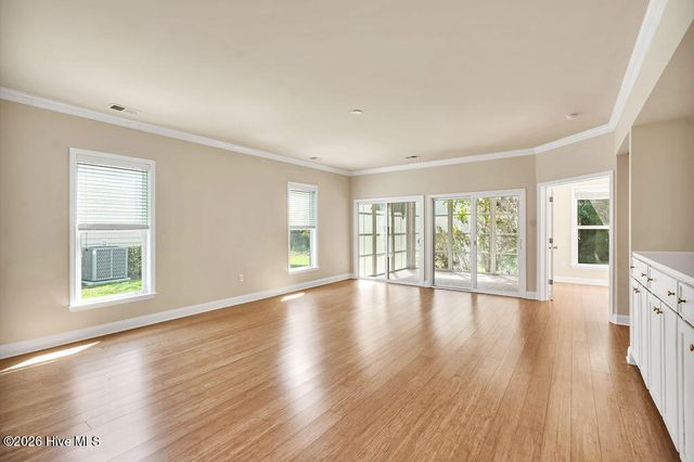5227 Shipmast Way, Southport, NC 28461