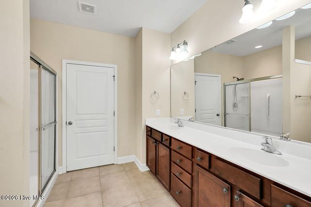5227 Shipmast Way, Southport, NC 28461
