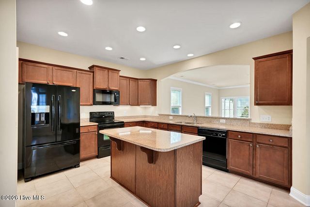 5227 Shipmast Way, Southport, NC 28461