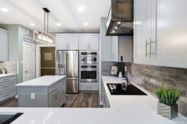 1426 Fawn Hvn, San Antonio, TX 78248