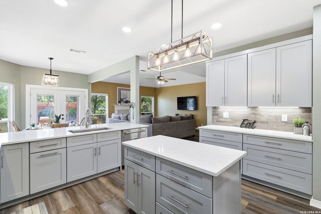 1426 Fawn Hvn, San Antonio, TX 78248