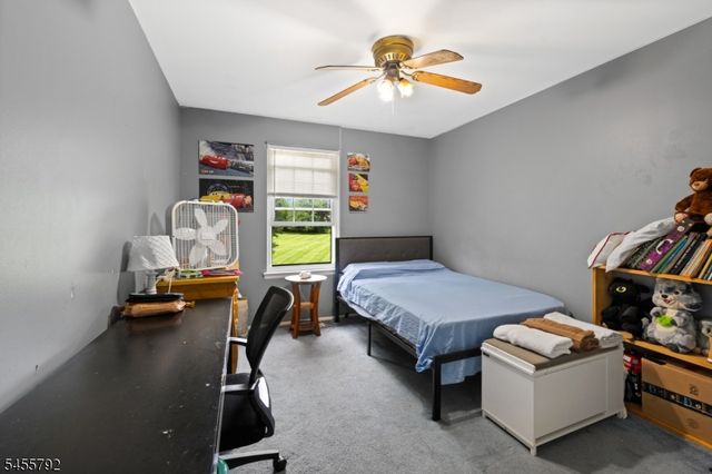 403 Bradford Ct, Hillsborough Twp., NJ 08844