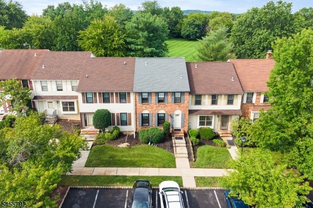 403 Bradford Ct, Hillsborough Twp., NJ 08844