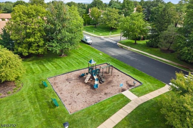 403 Bradford Ct, Hillsborough Twp., NJ 08844