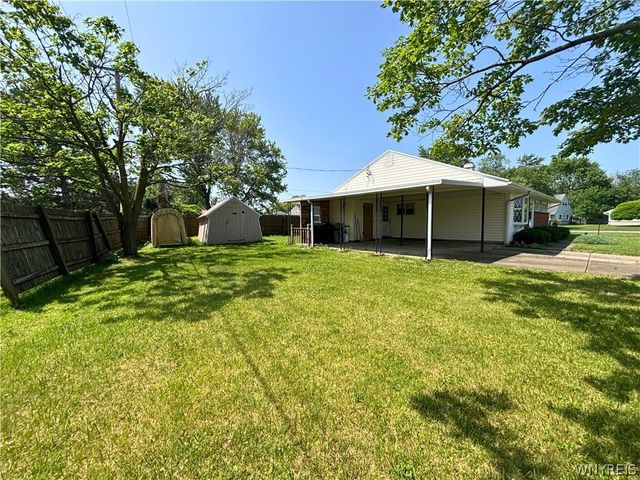 97 Schwegler Road, Grand Island, NY 14072