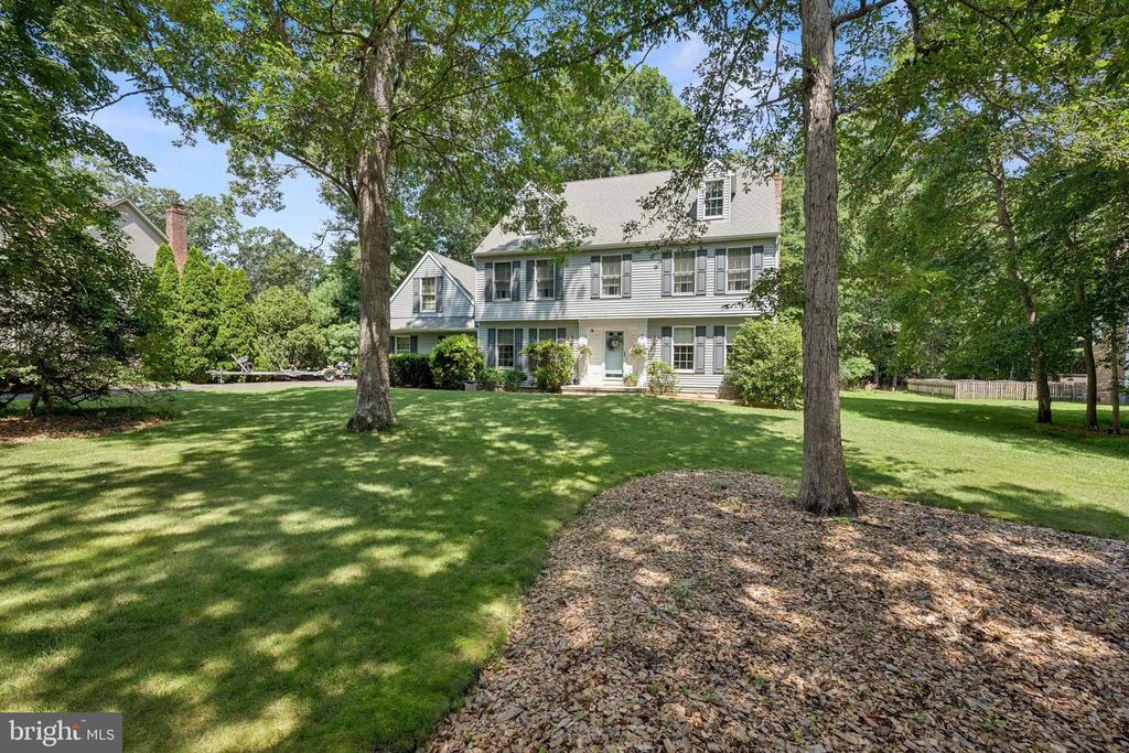 6 BRADFORD DR, Shamong, NJ 08088