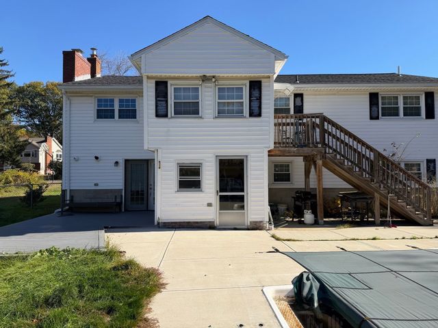70 Frye Rd, Methuen, MA 01844