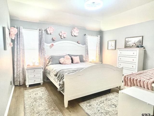 1206 Hidden Valley, Chandler, TX 75758