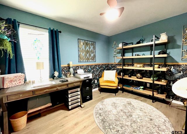 1206 Hidden Valley, Chandler, TX 75758