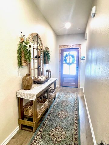 1206 Hidden Valley, Chandler, TX 75758