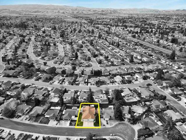 5221 5221 Lenore Ave, Livermore, CA 94550