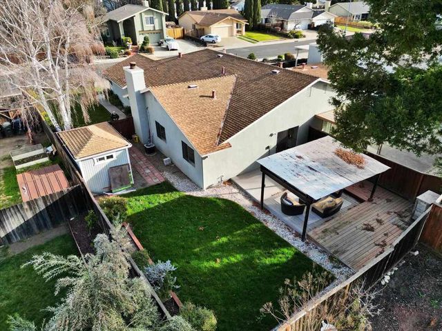 5221 5221 Lenore Ave, Livermore, CA 94550