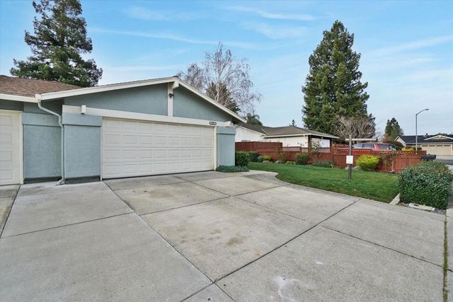 5221 5221 Lenore Ave, Livermore, CA 94550