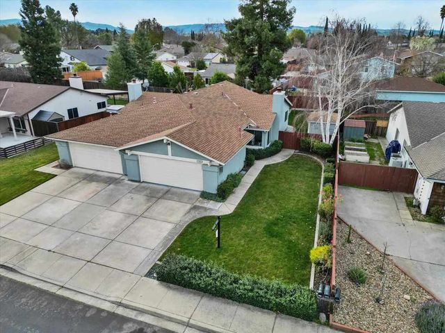 5221 5221 Lenore Ave, Livermore, CA 94550