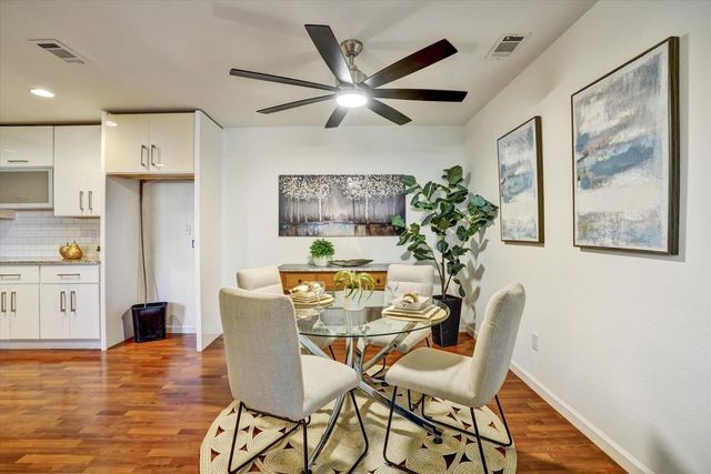 5221 5221 Lenore Ave, Livermore, CA 94550