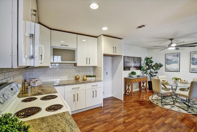 5221 5221 Lenore Ave, Livermore, CA 94550