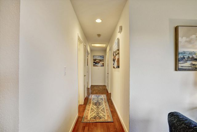 5221 5221 Lenore Ave, Livermore, CA 94550