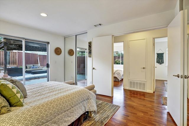 5221 5221 Lenore Ave, Livermore, CA 94550