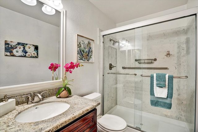 5221 5221 Lenore Ave, Livermore, CA 94550