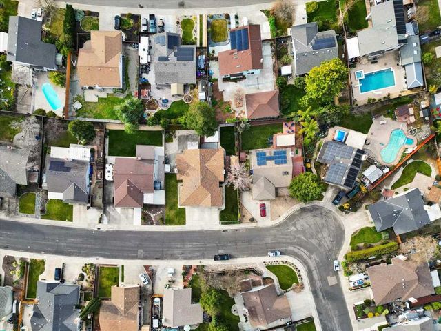 5221 5221 Lenore Ave, Livermore, CA 94550