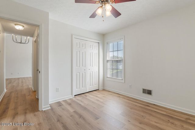 10417 Gisela Ct, Louisville, KY 40118