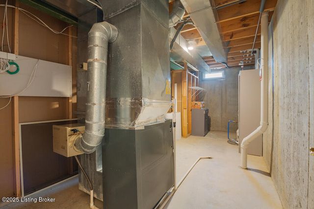 10417 Gisela Ct, Louisville, KY 40118