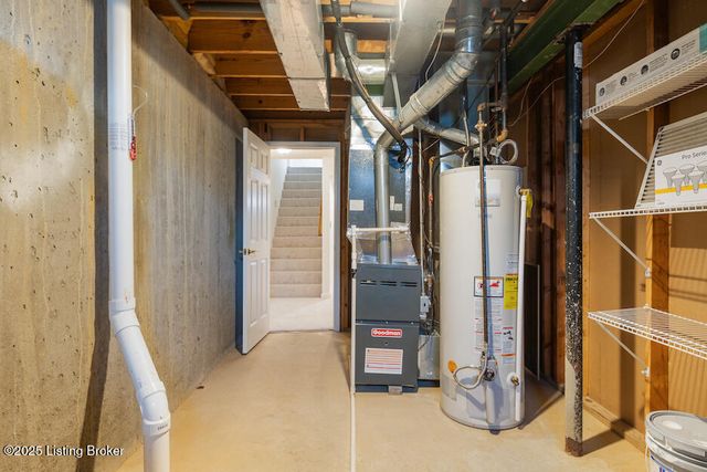 10417 Gisela Ct, Louisville, KY 40118