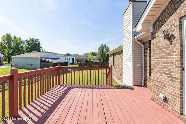 10417 Gisela Ct, Louisville, KY 40118