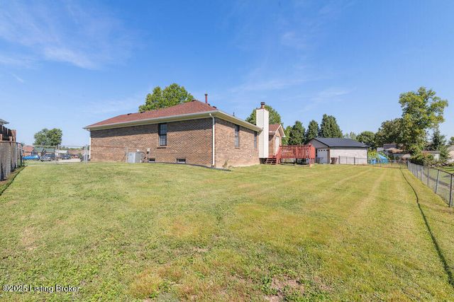 10417 Gisela Ct, Louisville, KY 40118