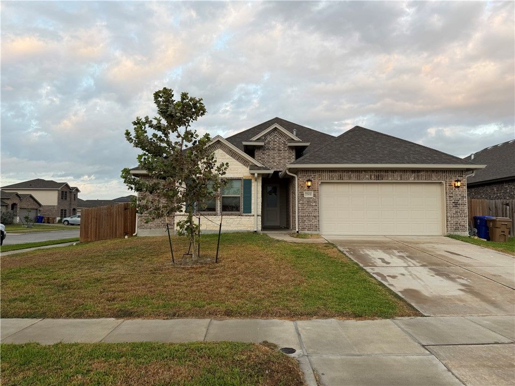 7702 Hulk Dr, Corpus Christi, TX 78414