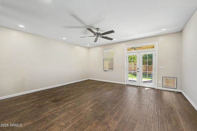 1917 E DALEY Lane, Phoenix, AZ 85024