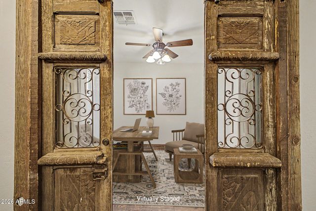 1917 E DALEY Lane, Phoenix, AZ 85024