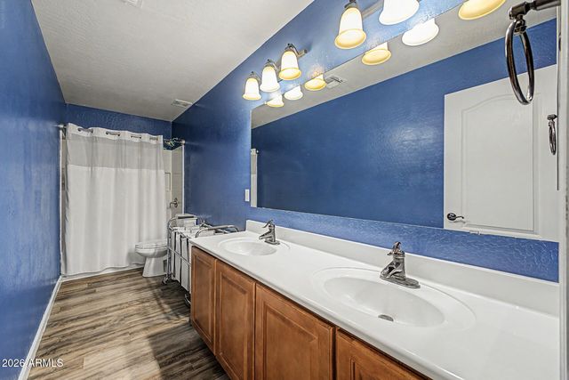 1917 E DALEY Lane, Phoenix, AZ 85024