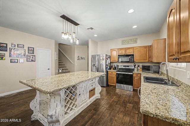 1917 E DALEY Lane, Phoenix, AZ 85024