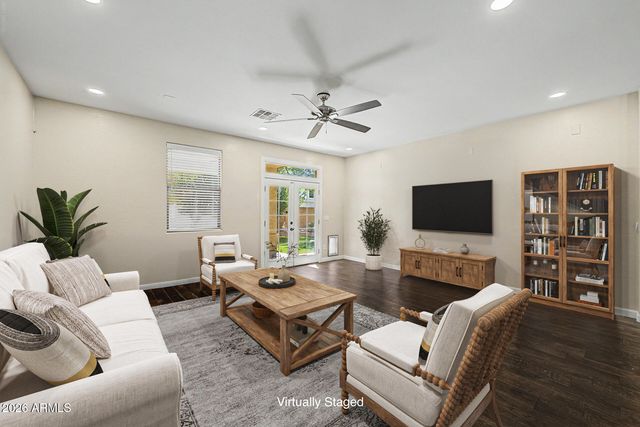 1917 E DALEY Lane, Phoenix, AZ 85024