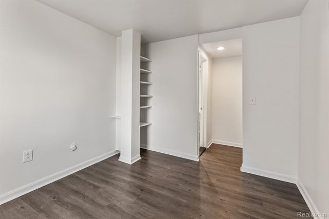 629 W Milwaukee Street 302, Detroit, MI 48202