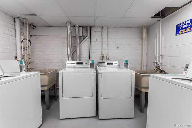 629 W Milwaukee Street 302, Detroit, MI 48202