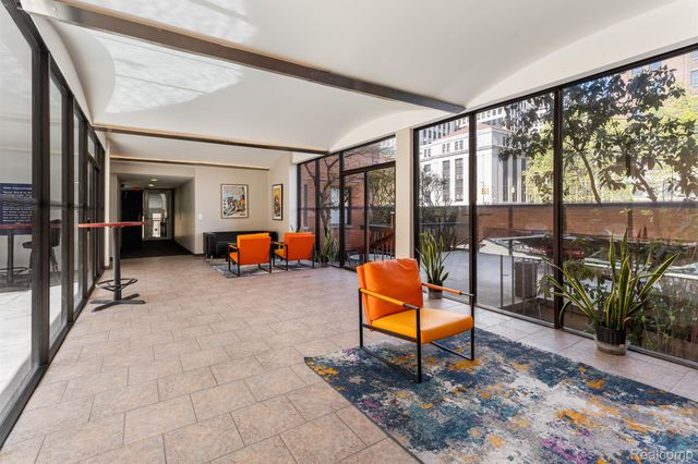 629 W Milwaukee Street 302, Detroit, MI 48202