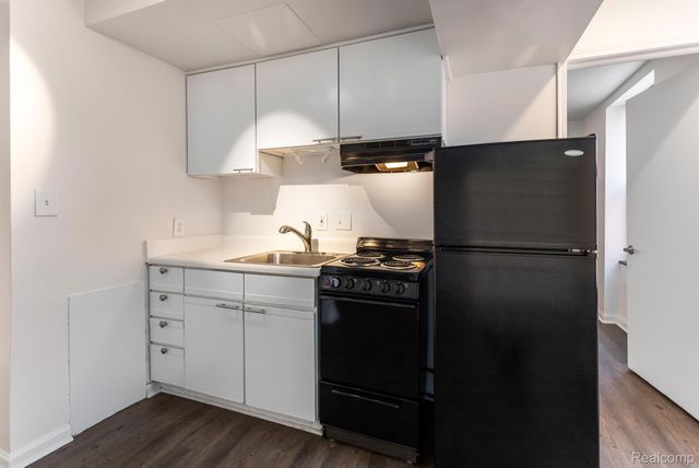 629 W Milwaukee Street 302, Detroit, MI 48202